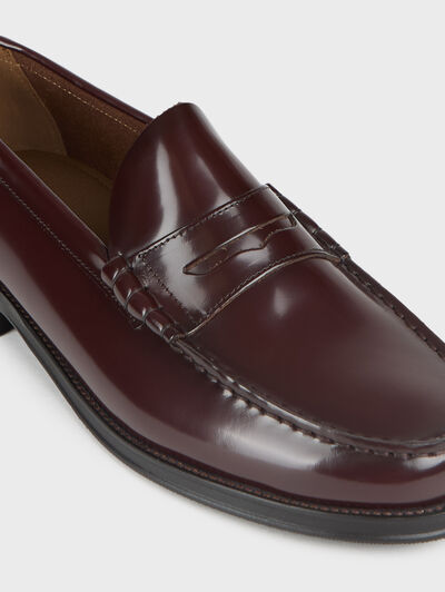 MOCASIN CASTIZO BURDEOS