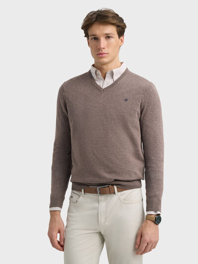 JERSEY V-NECK BASIC MARRÓN
