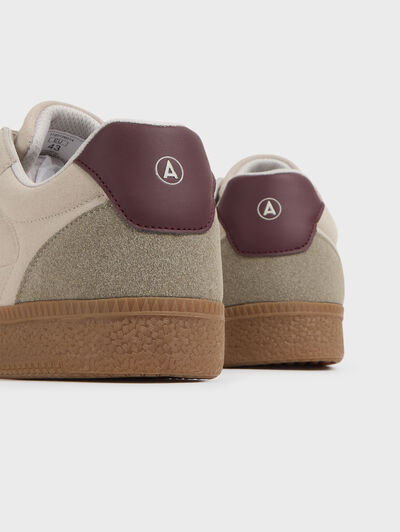 SNEAKERS SOCCER CRUDO