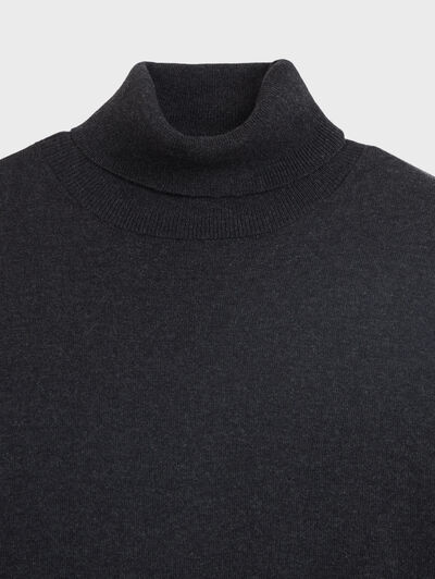 JERSEY ROLL COLLAR
