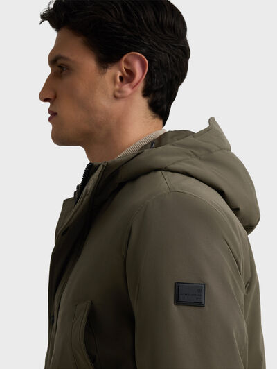 PARKA SHAW