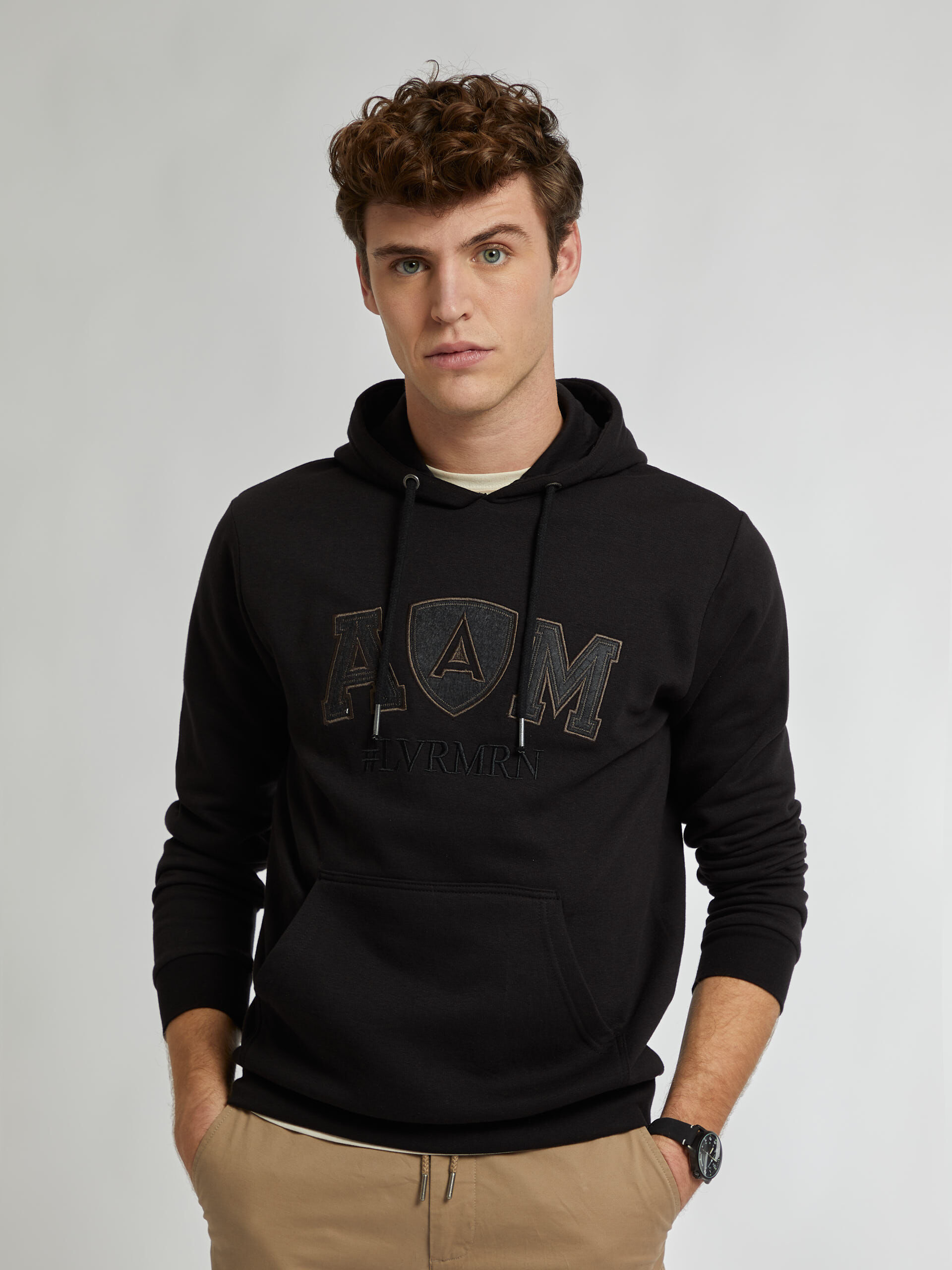 SUDADERA OFFICIAL NEGRO