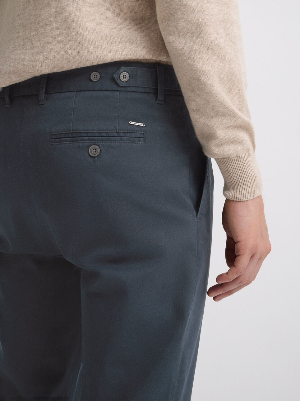 PANTALON CARROT