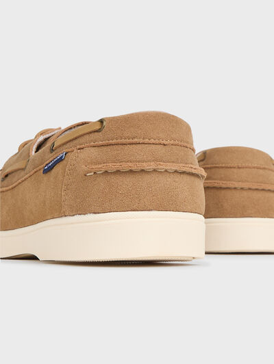 ZAPATOS NAUTICO SERRAJE CAMEL