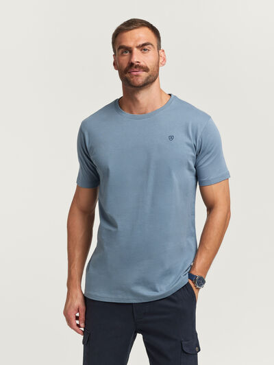 CAMISETA BASICA CELESTE