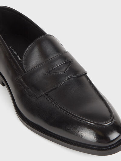 MOCASIN ANTIFAZ NEGRO