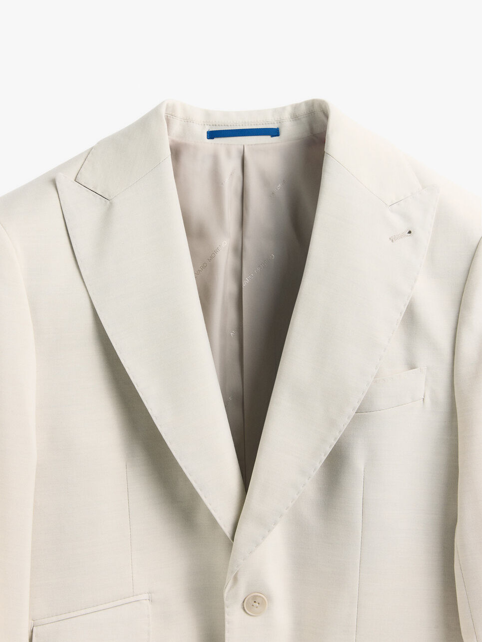 AMERICANA CAPO PLAIN