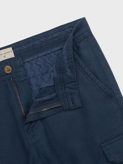 BERMUDA TINTADA CARGO AZUL MARINO