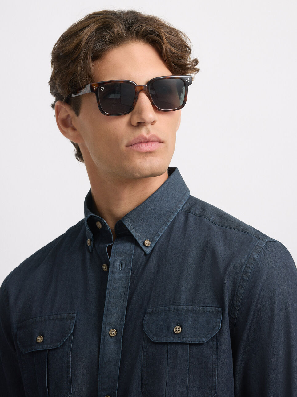 CAMISA DENIM BOLSILLOS