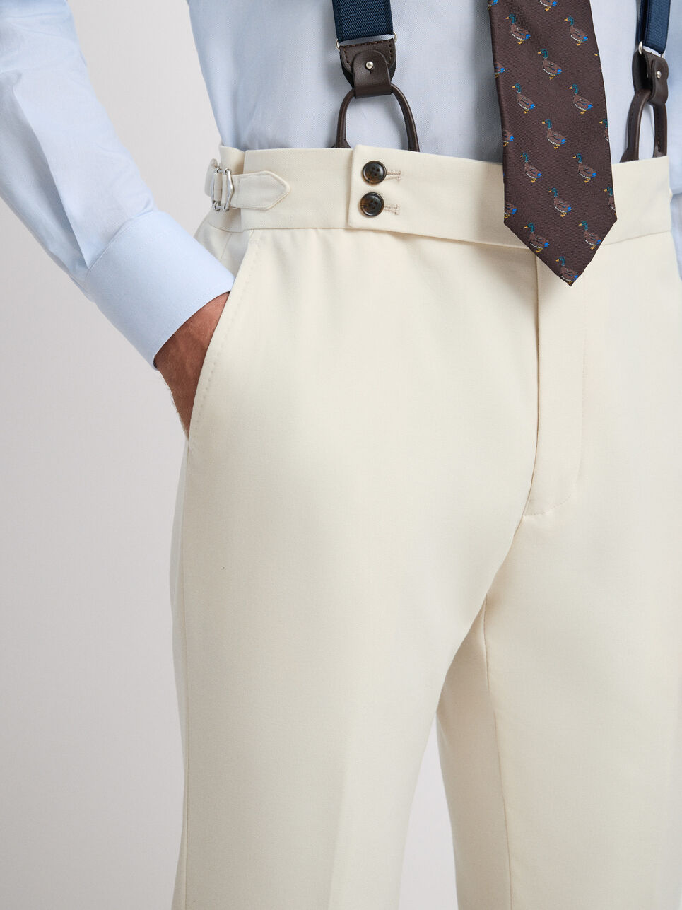 PANTALON GURKHA