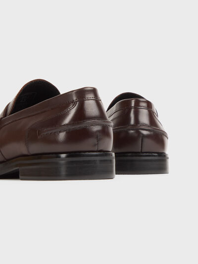 MOCASIN PIEL ANTIFAZ MARR&Oacute;N