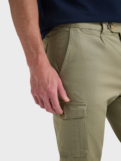 PANTALON CARGO VERDE