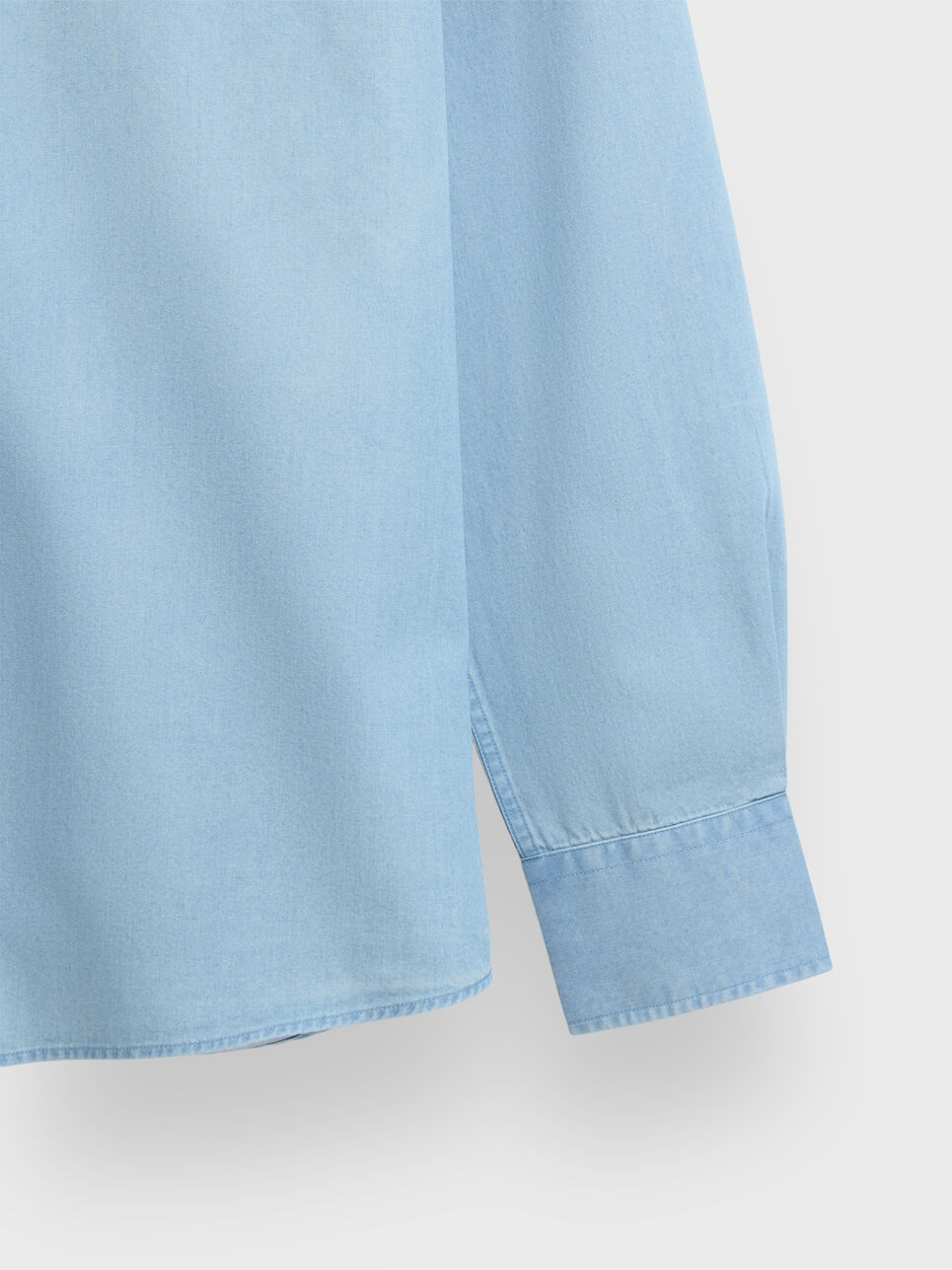 CAMISA DENIM BOLSILLOS