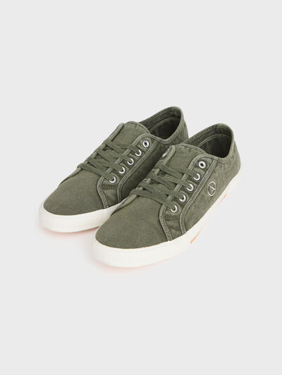 ZAPATILLAS CANVAS VERDE
