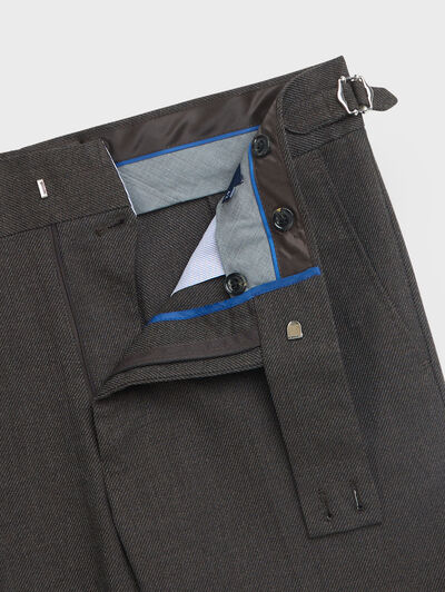 PANTALONES CAPOLUNGO BROWN MARR&Oacute;N