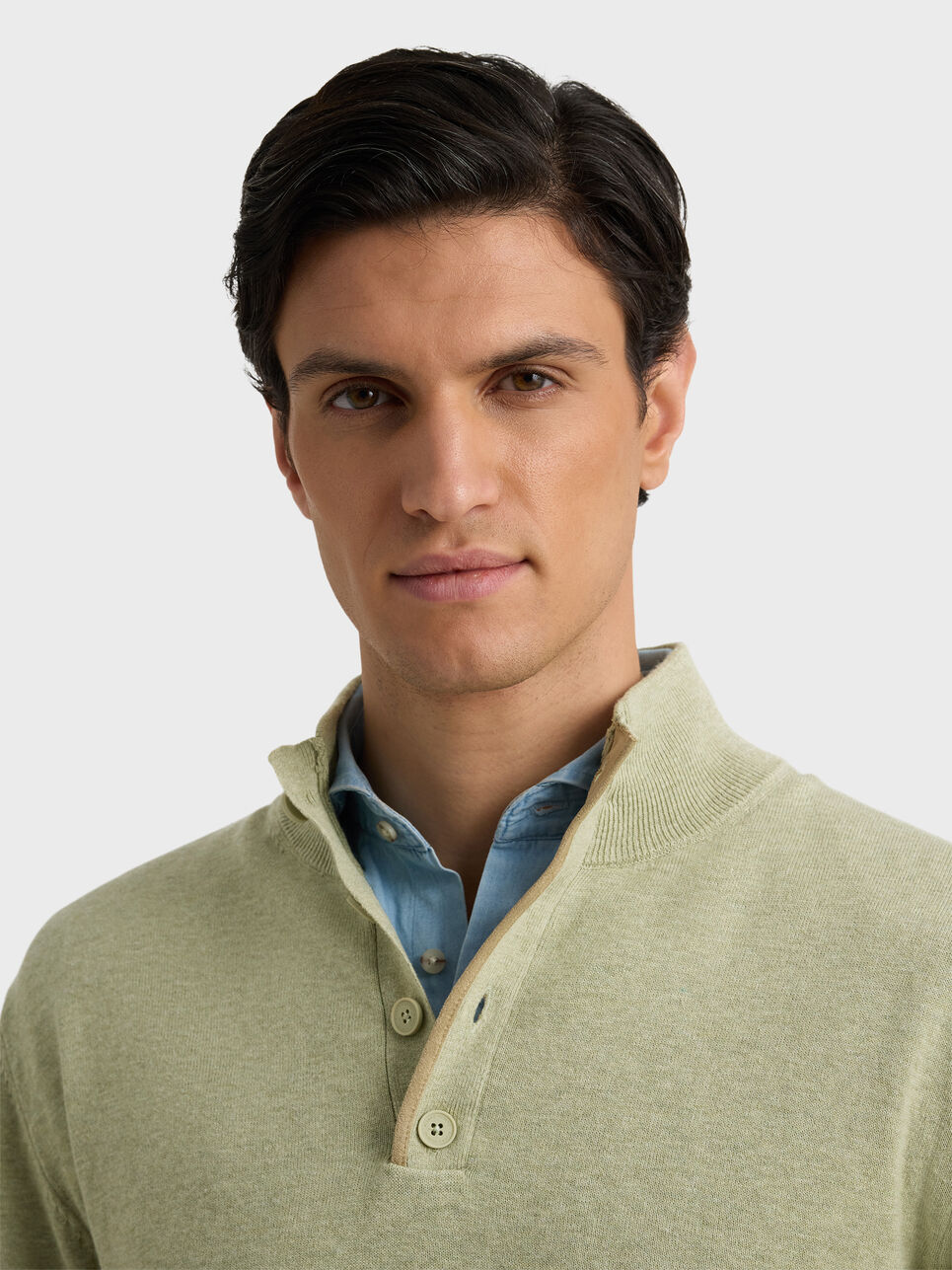 JERSEY BUTTON COLLAR