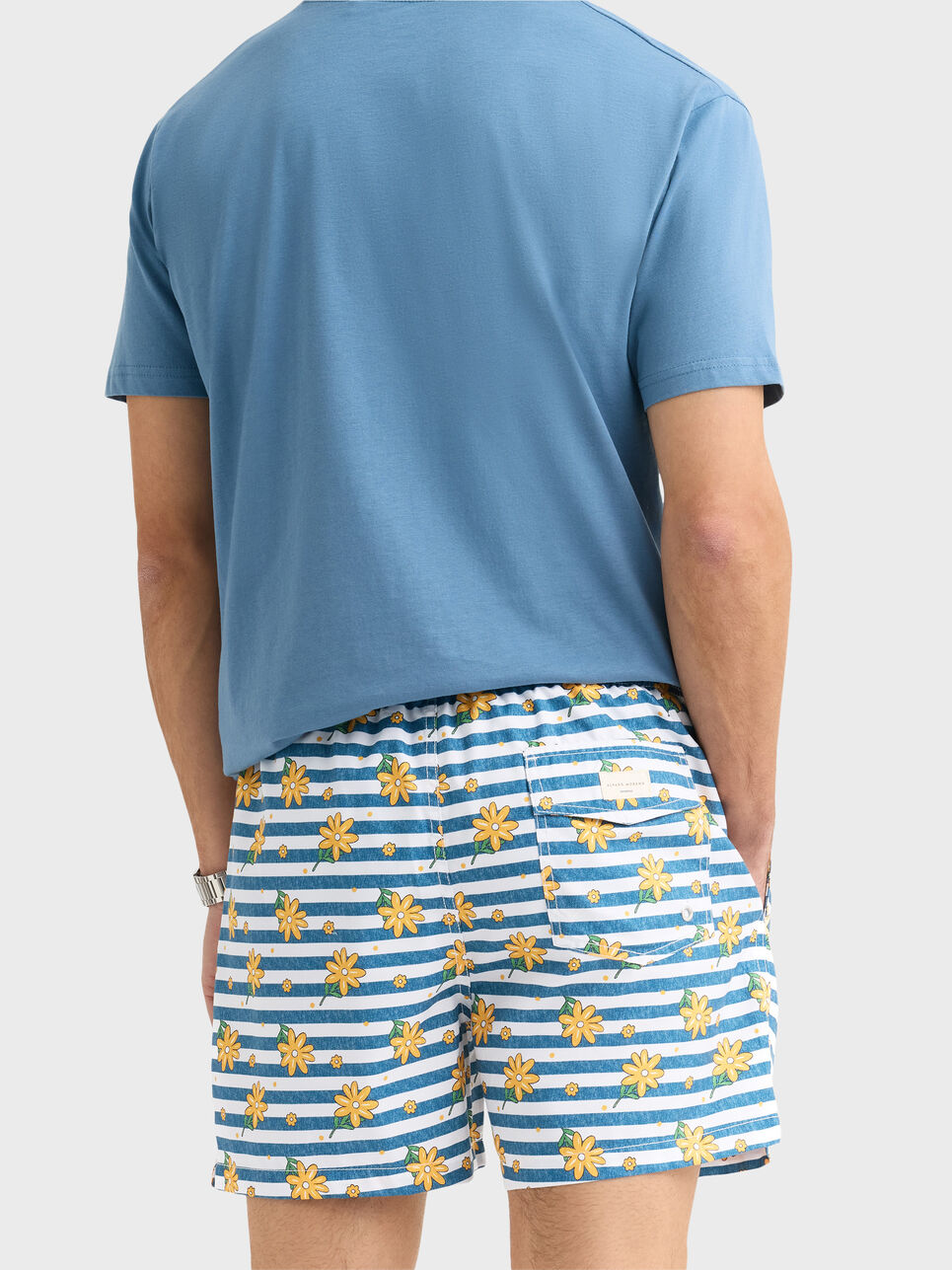 BA&Ntilde;ADOR TROPICAL