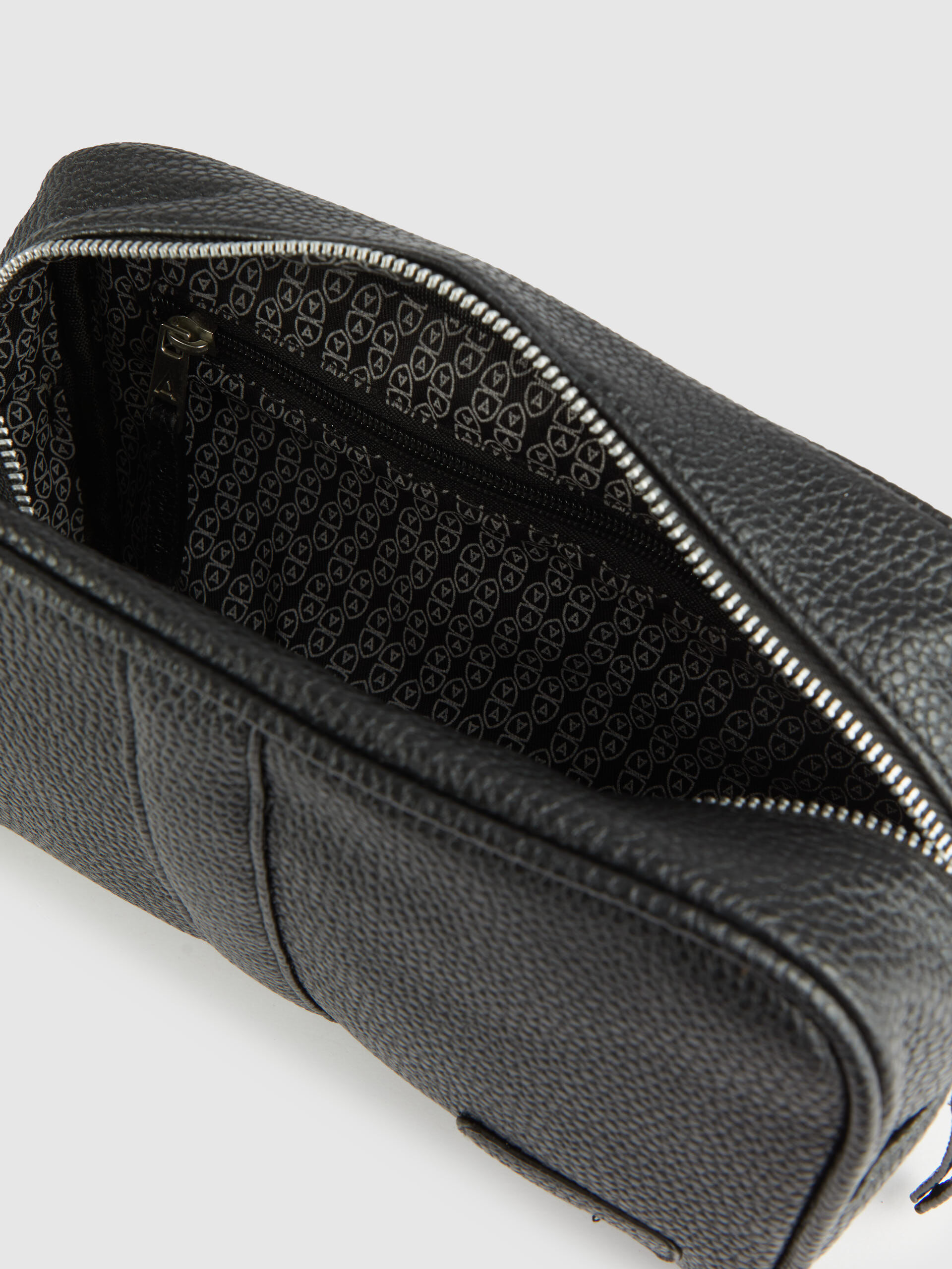 NECESER CLASSIC NEGRO