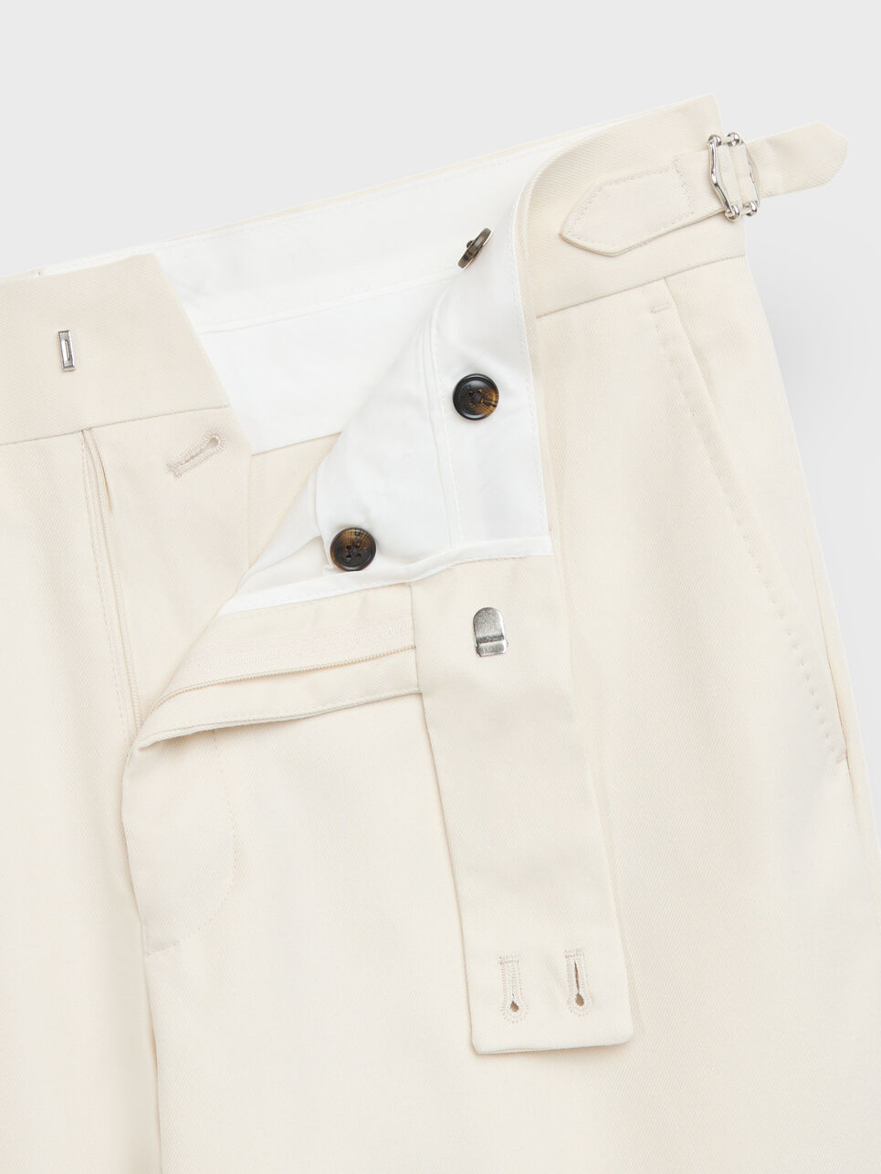 PANTALON GURKHA