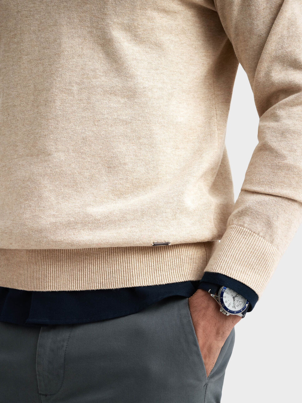 JERSEY BUTTON COLLAR