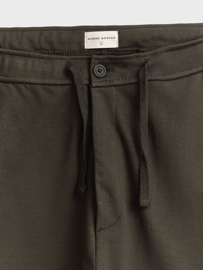 JOGGER CHINO PUNTO VERDE