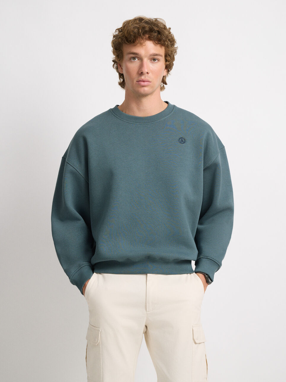 SUDADERA BASICA OVERSIZE