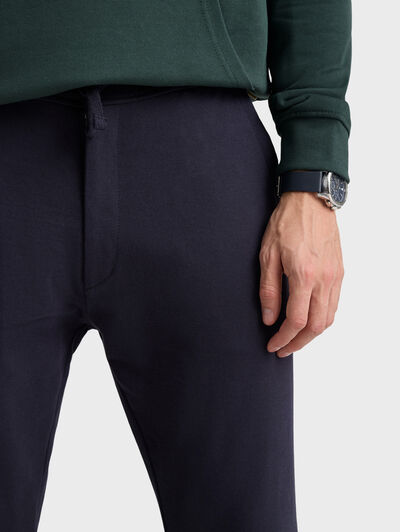 JOGGER CHINO PUNTO