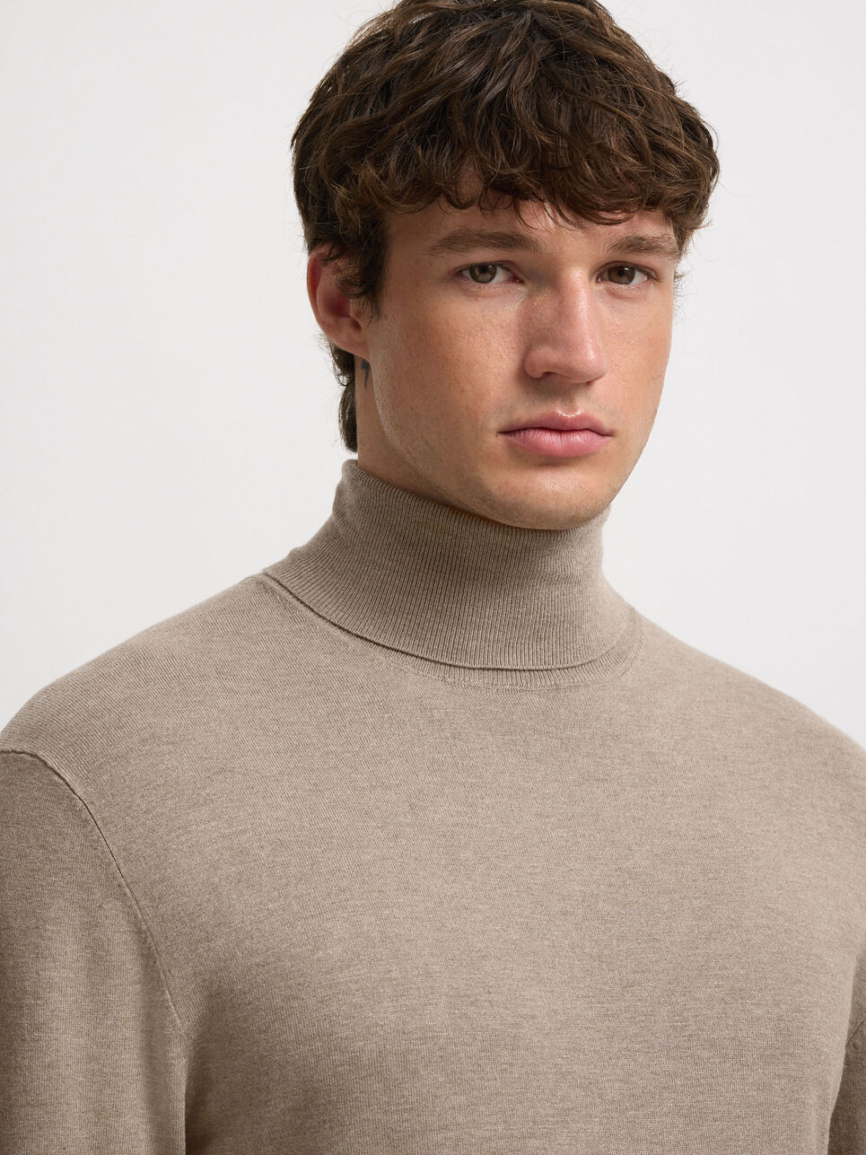 JERSEY CUELLO VUELTO