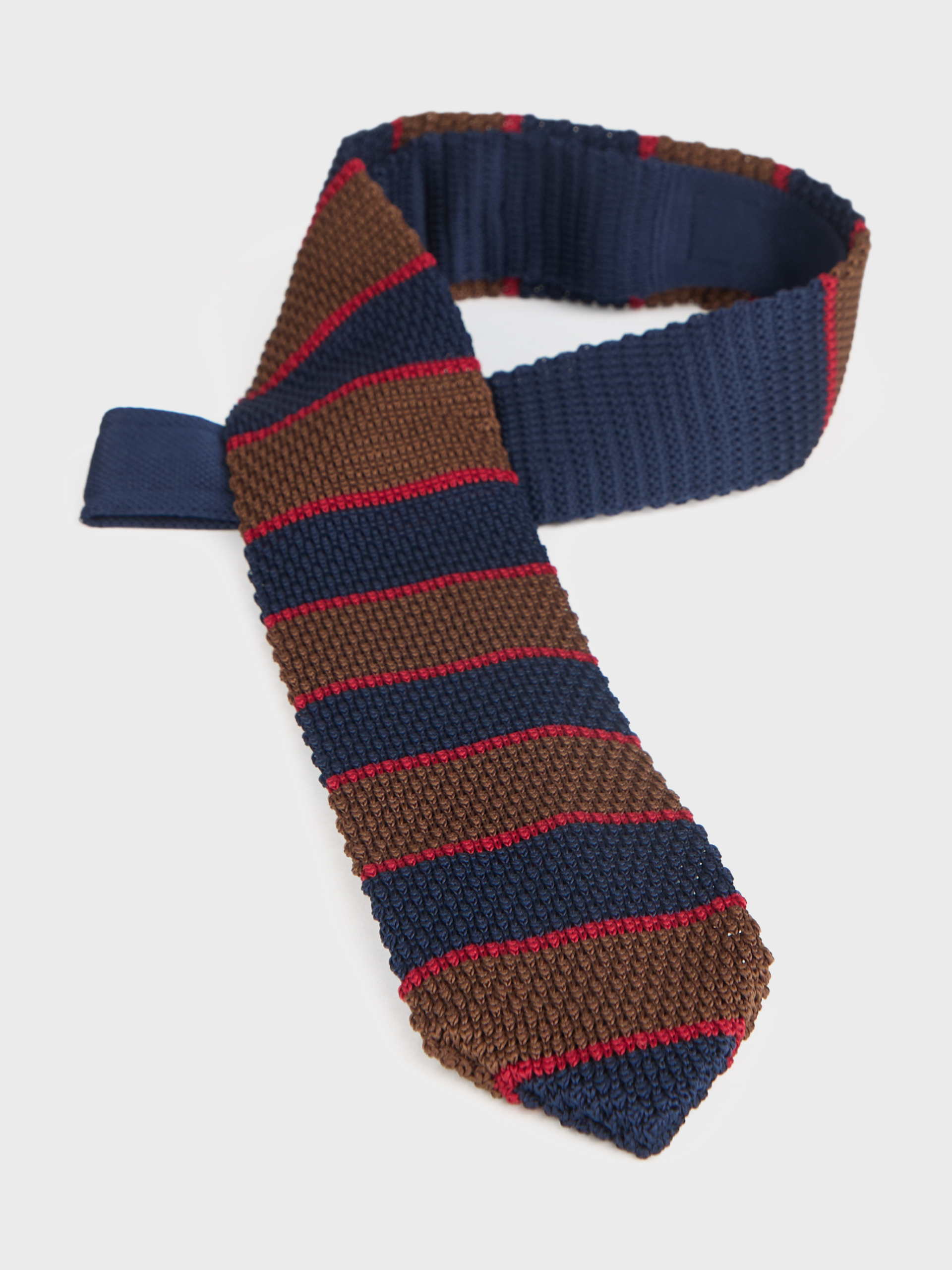 CORBATA PUNTO