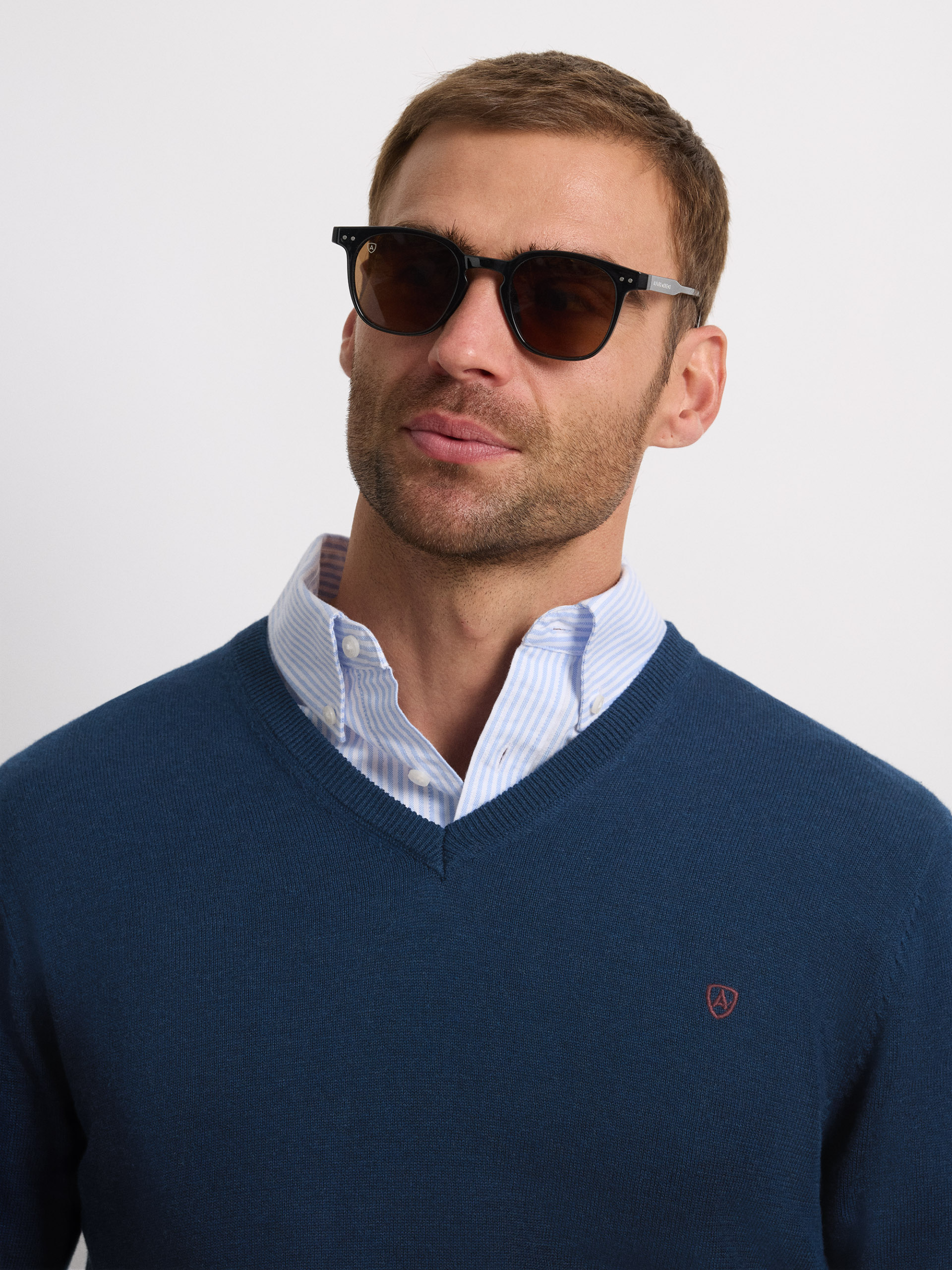 JERSEY V-NECK TRENDY