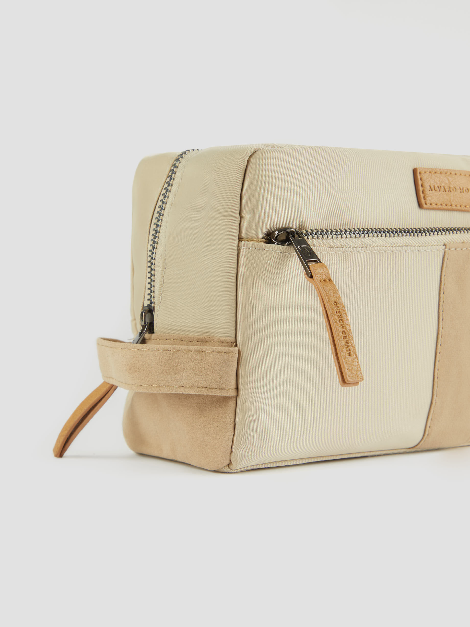 NECESER TRAVEL BEIGE