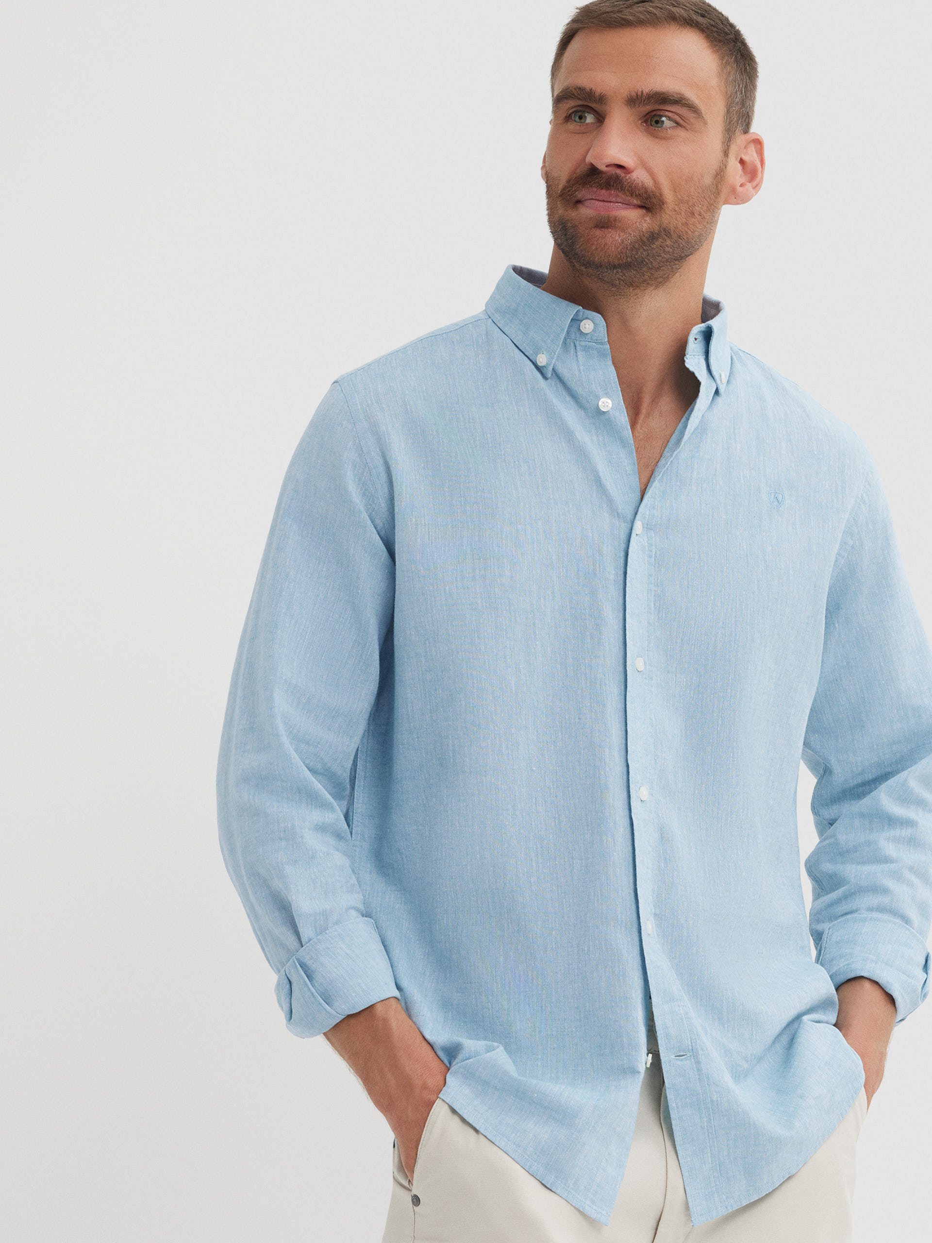 CAMISA LINO C. BOTON AZUL