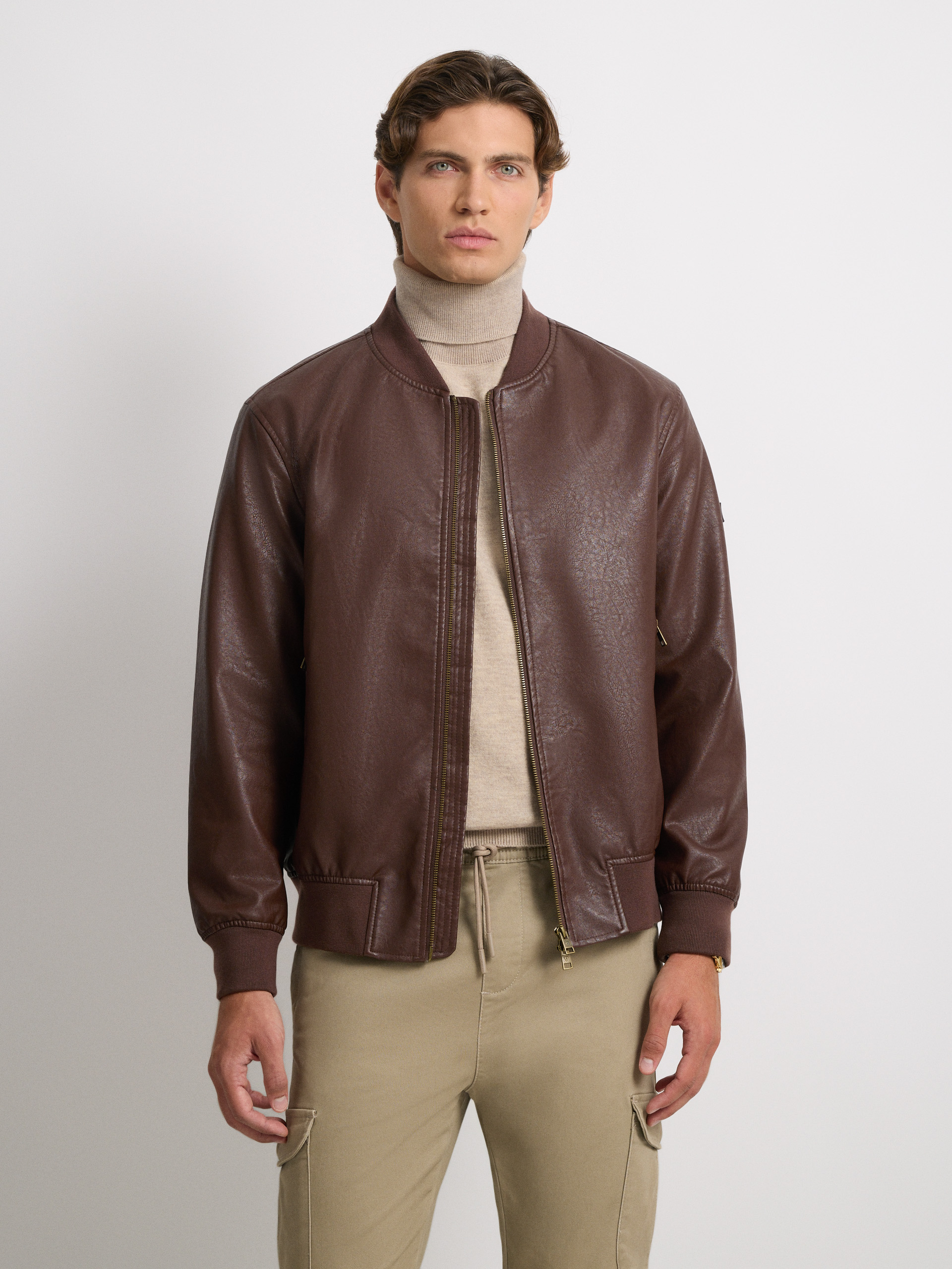 BOMBER ROWEN