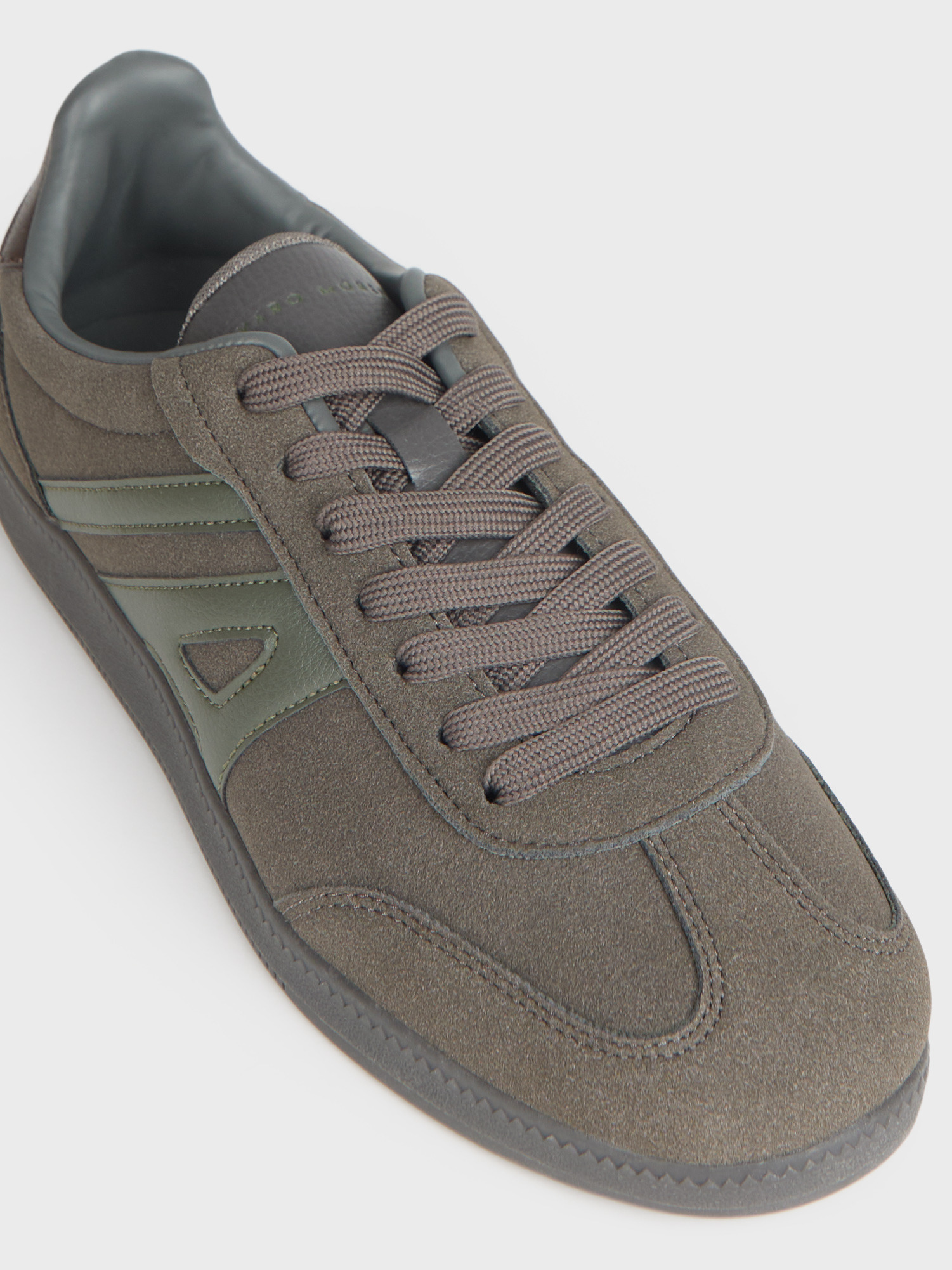 SNEAKERS ROGER