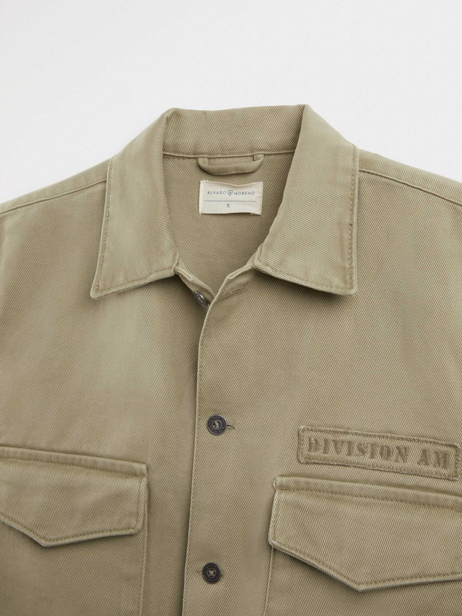 SOBRECAMISA DIVISION