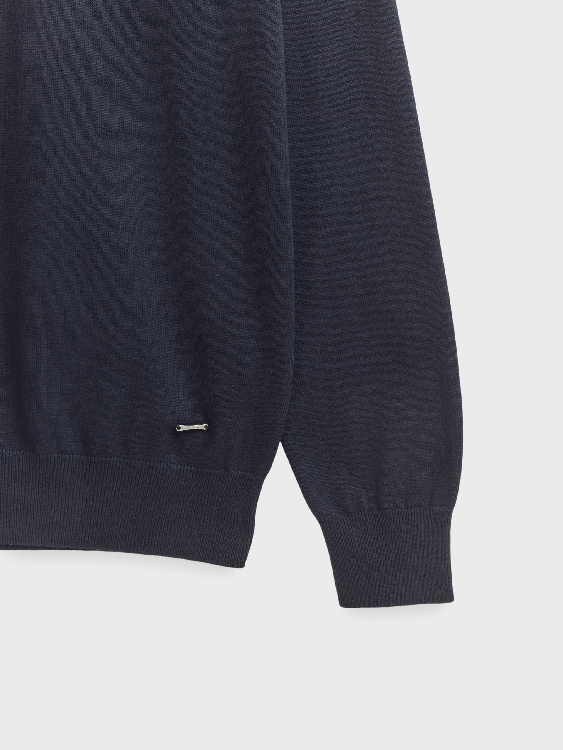 JERSEY BUTTON COLLAR