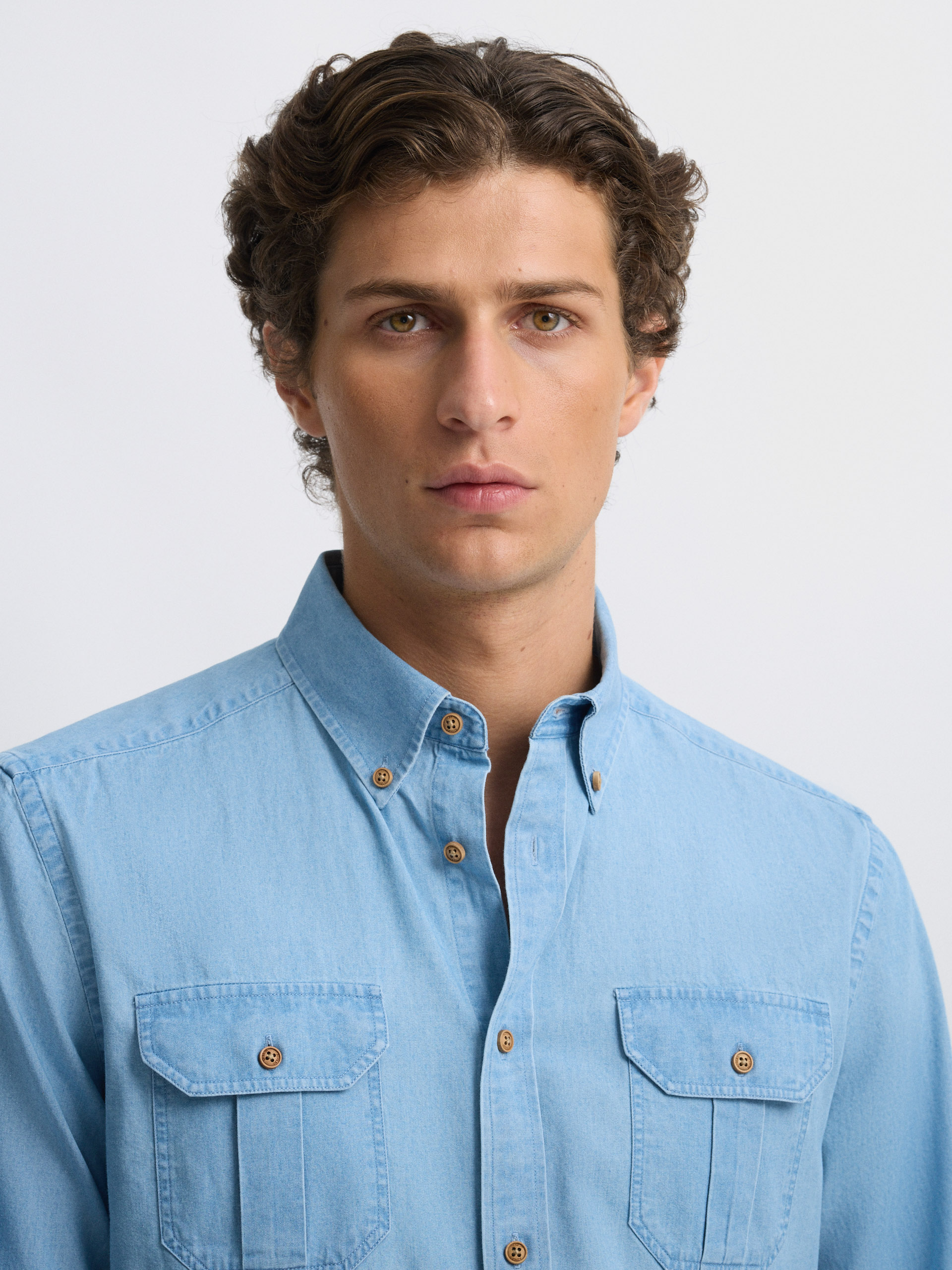 CAMISA DENIM BOLSILLOS