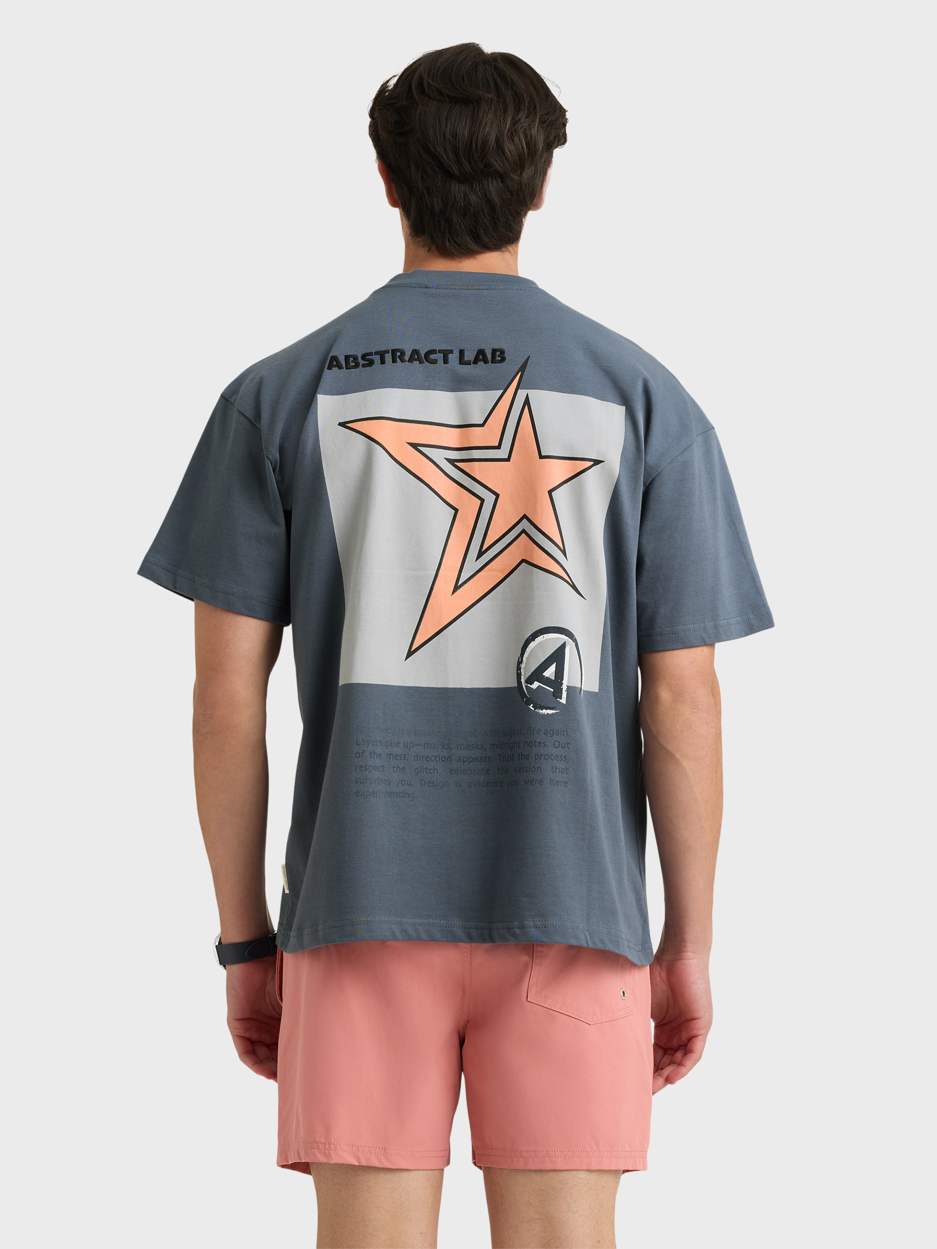 CAMISETA ABSTRACT AZUL MARINO