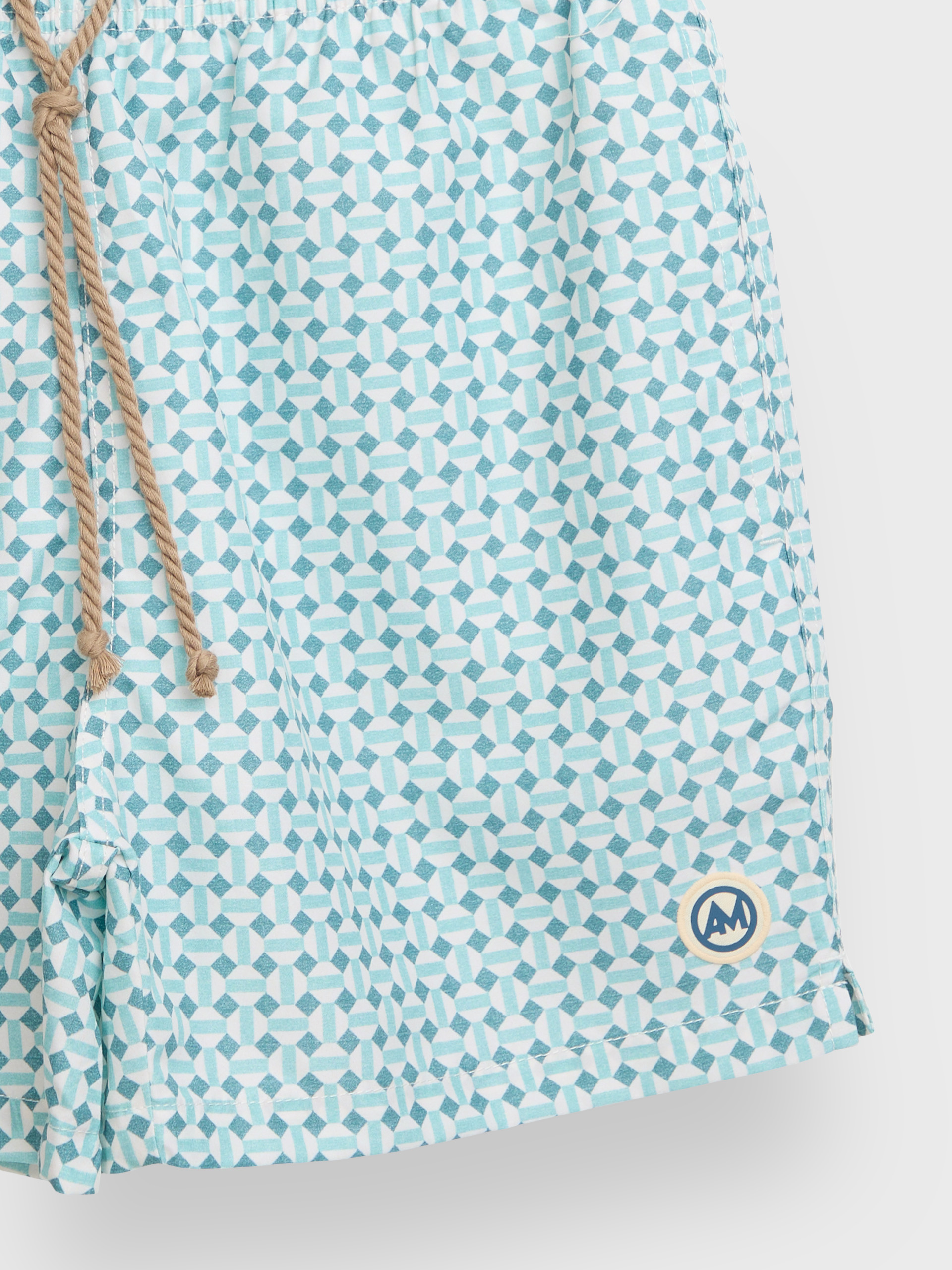 BA&Ntilde;ADOR GEOMETRIC