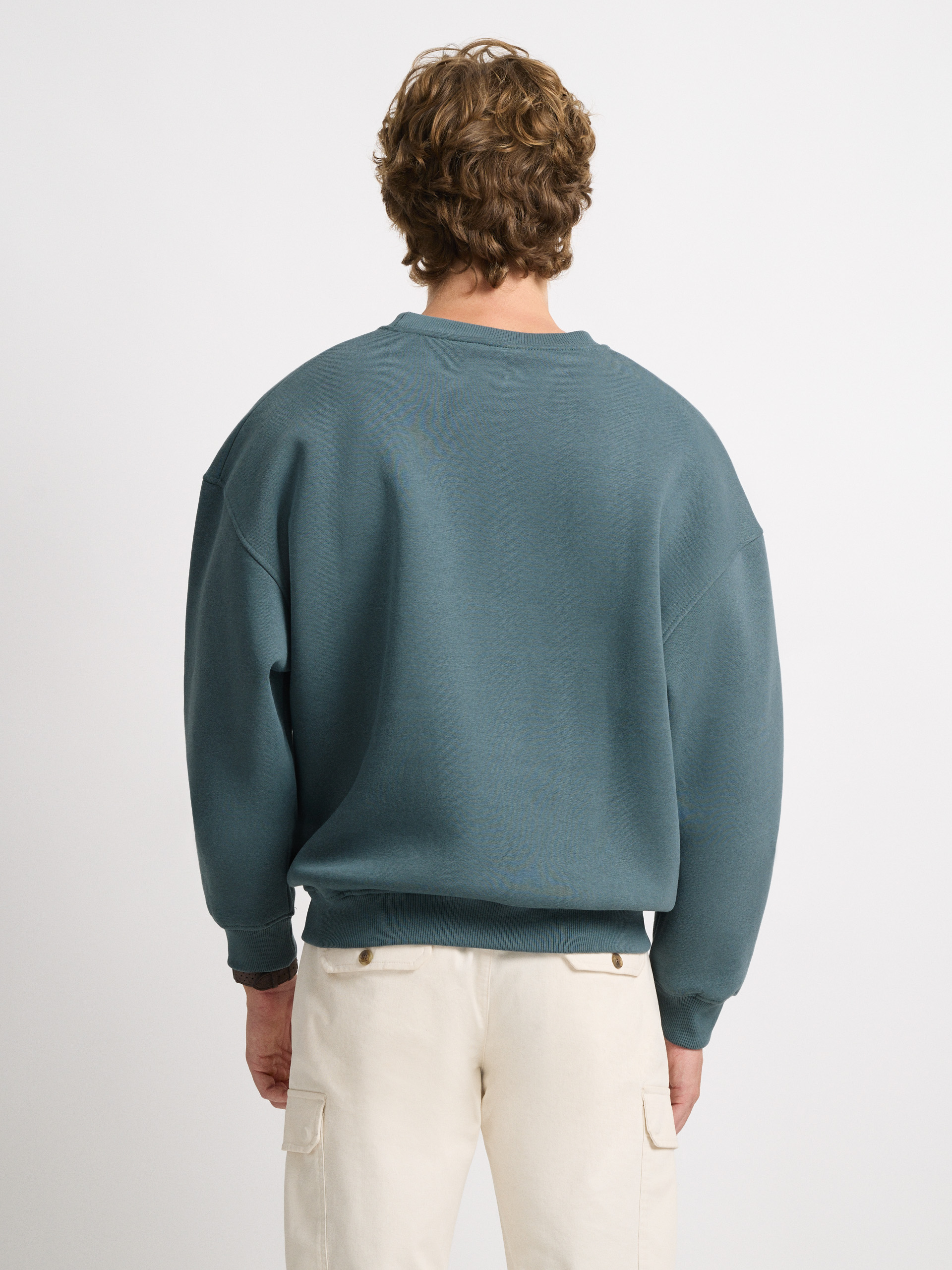 SUDADERA BASICA OVERSIZE
