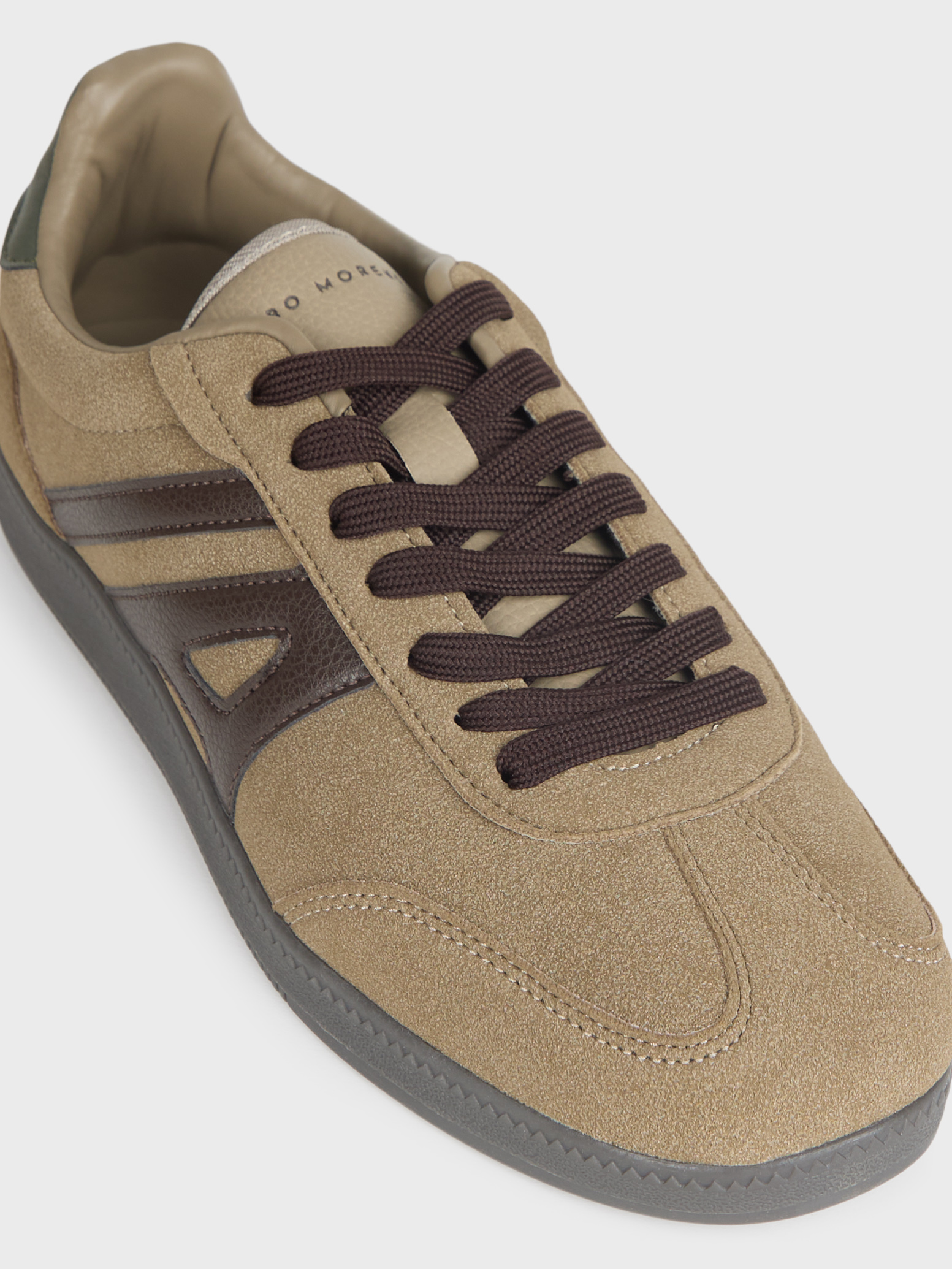 SNEAKERS ROGER