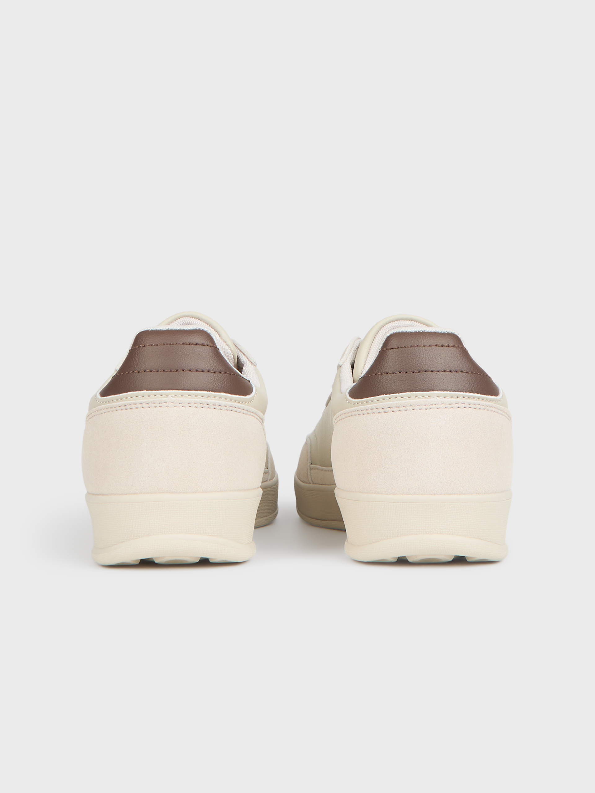 SNEAKERS SOCCER