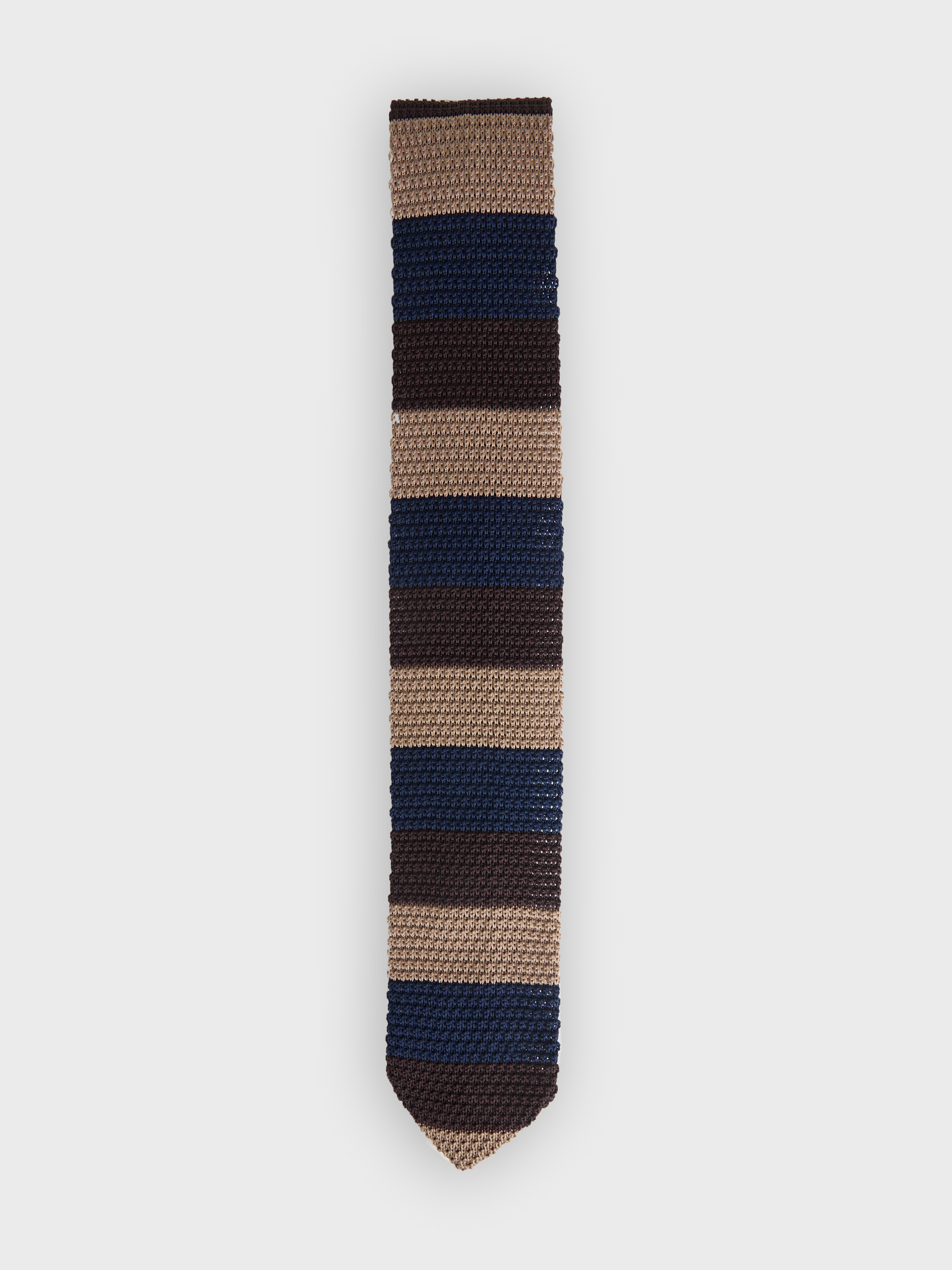 CORBATA PUNTO