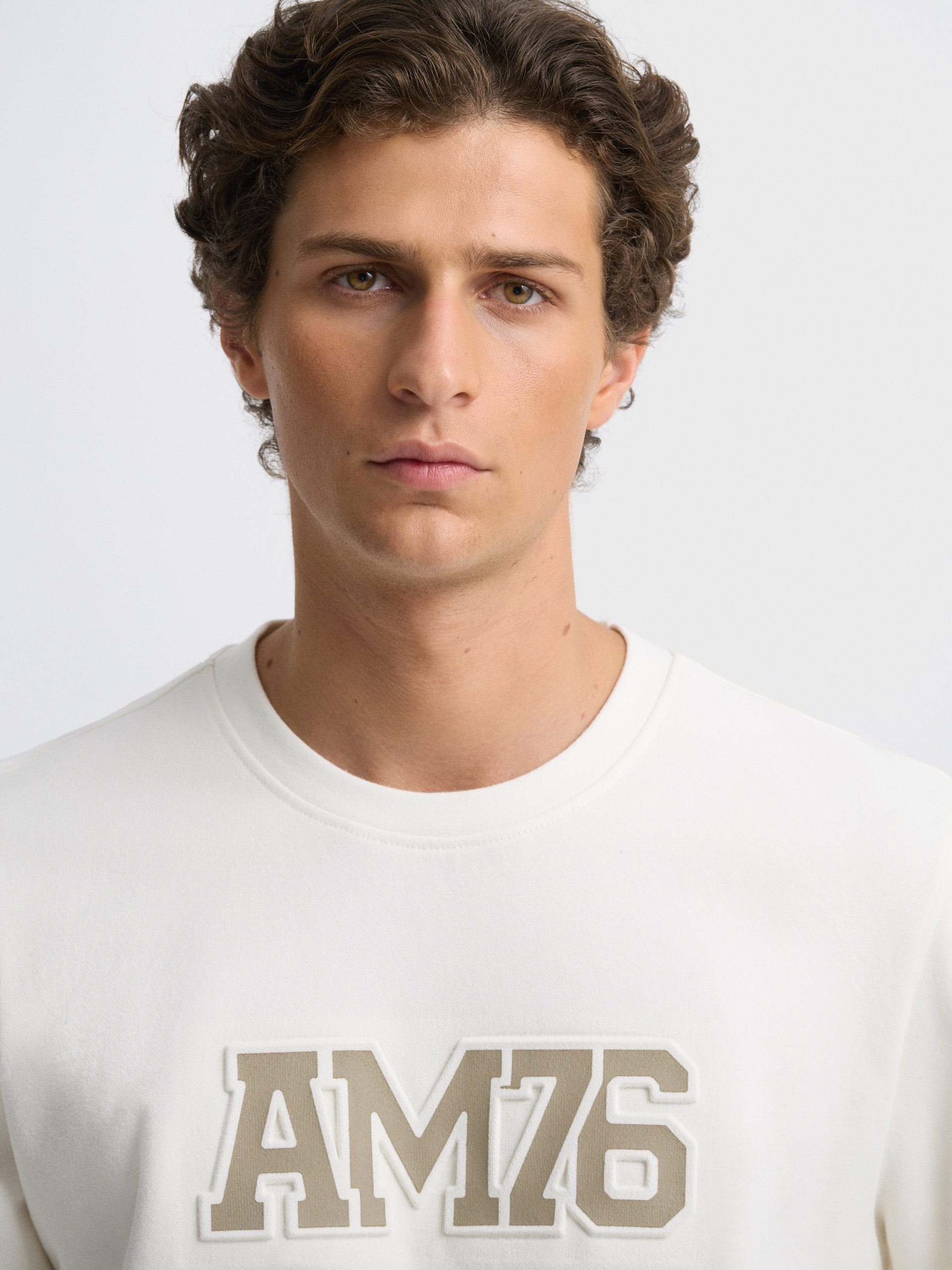 SUDADERA OFFICIAL