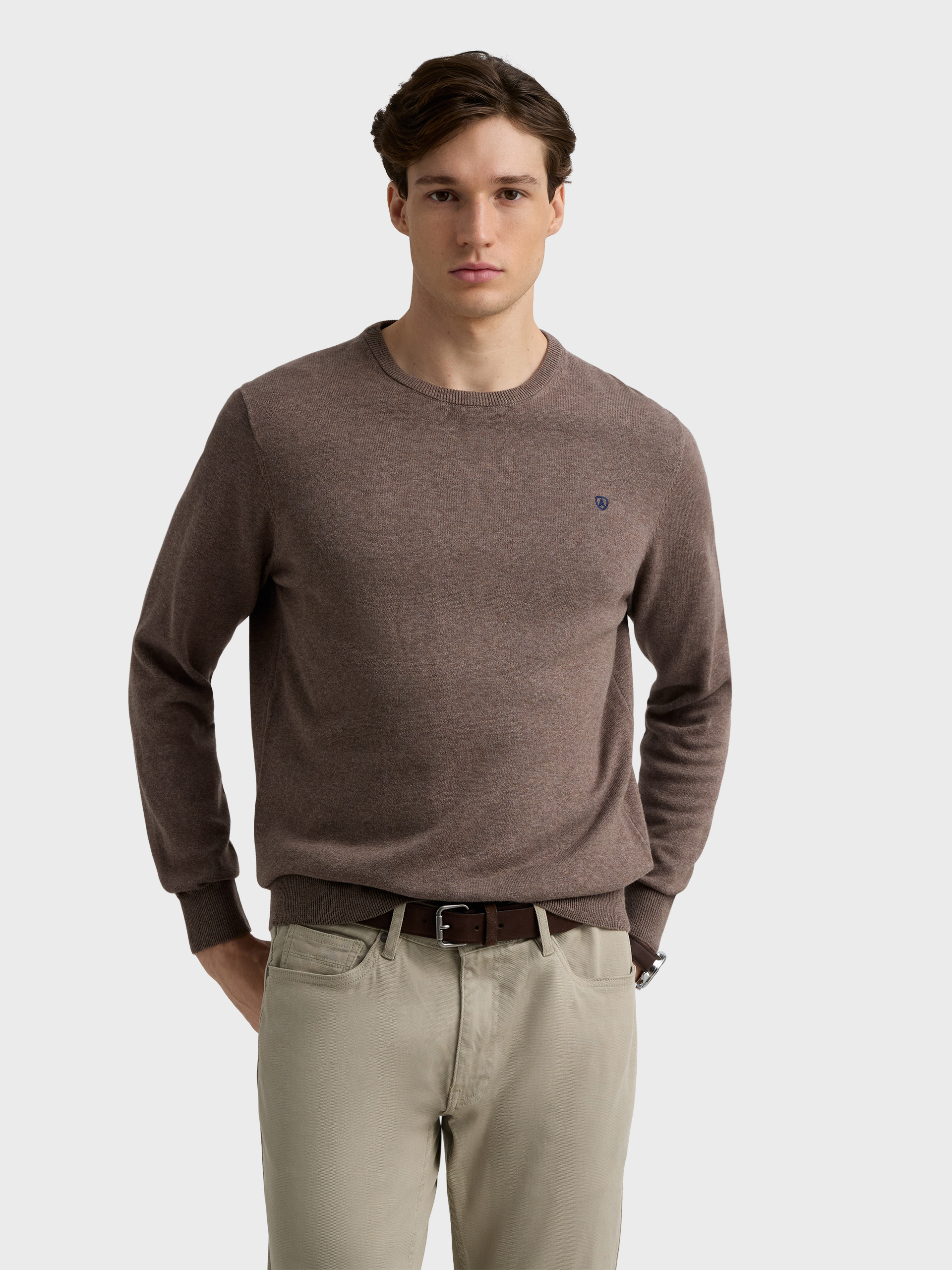 JERSEY ROUND NECK BASIC MARRÓN