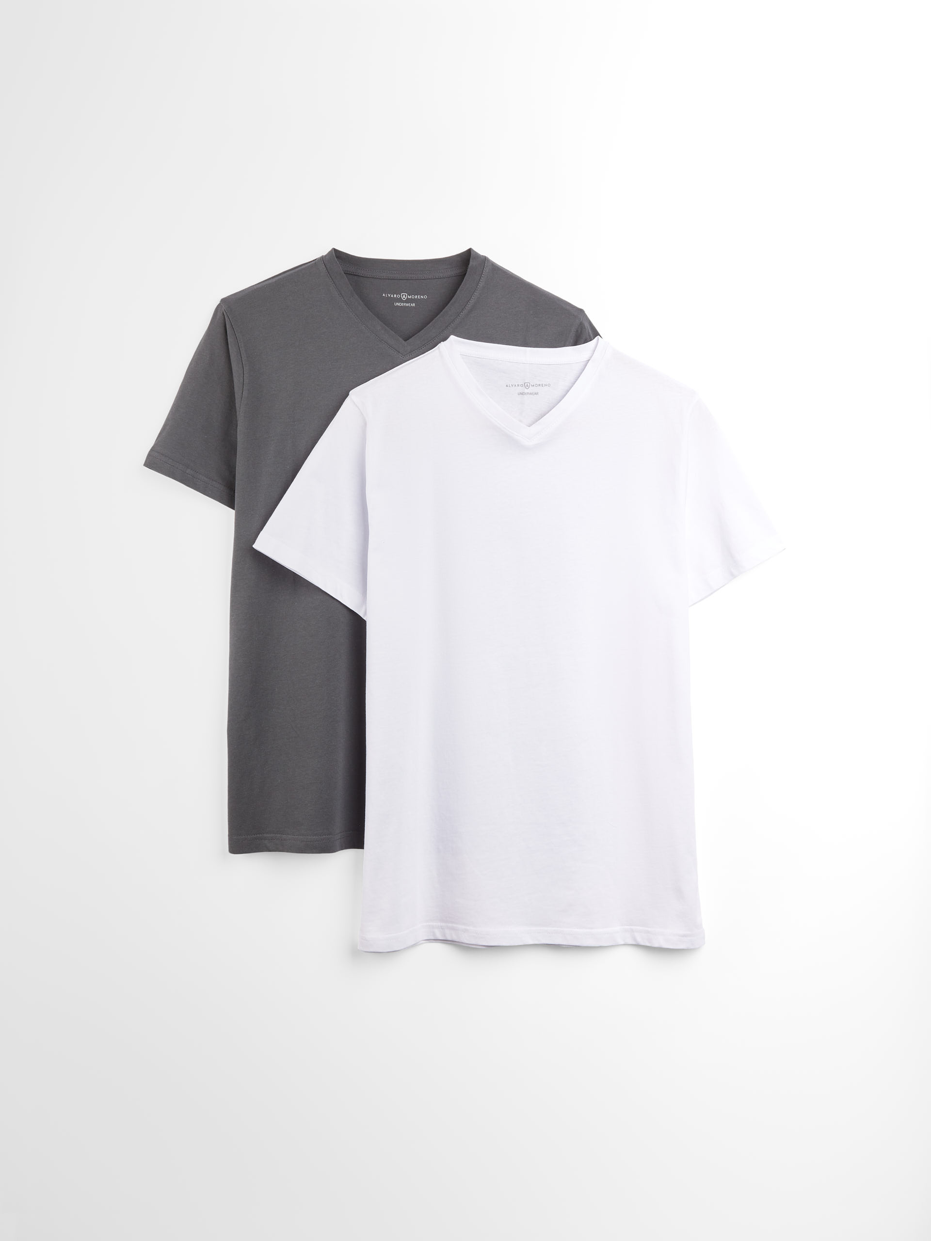 CAMISETA 2SET V-NECK NEGRO