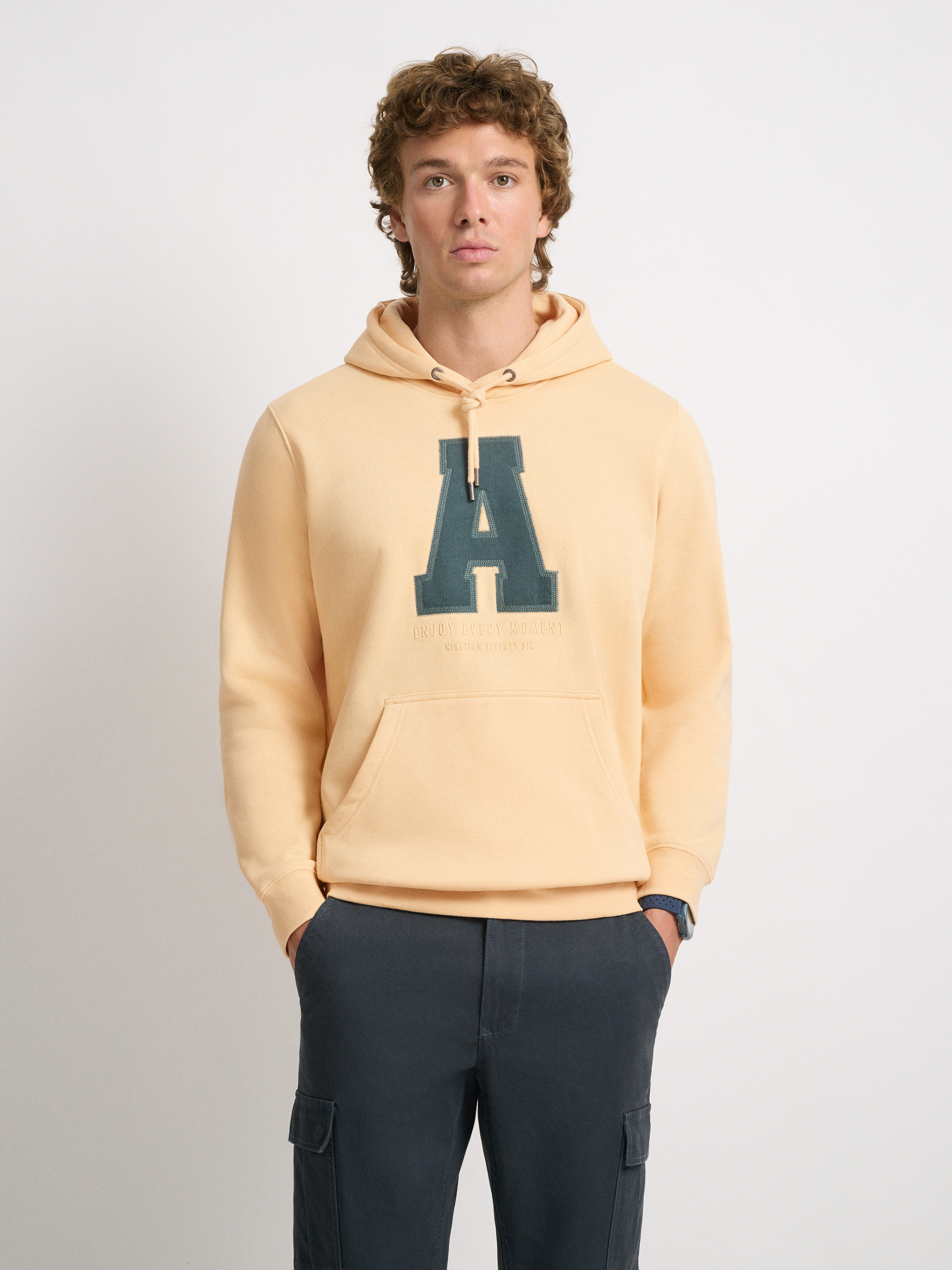 SUDADERA MOMENT AMARILLO