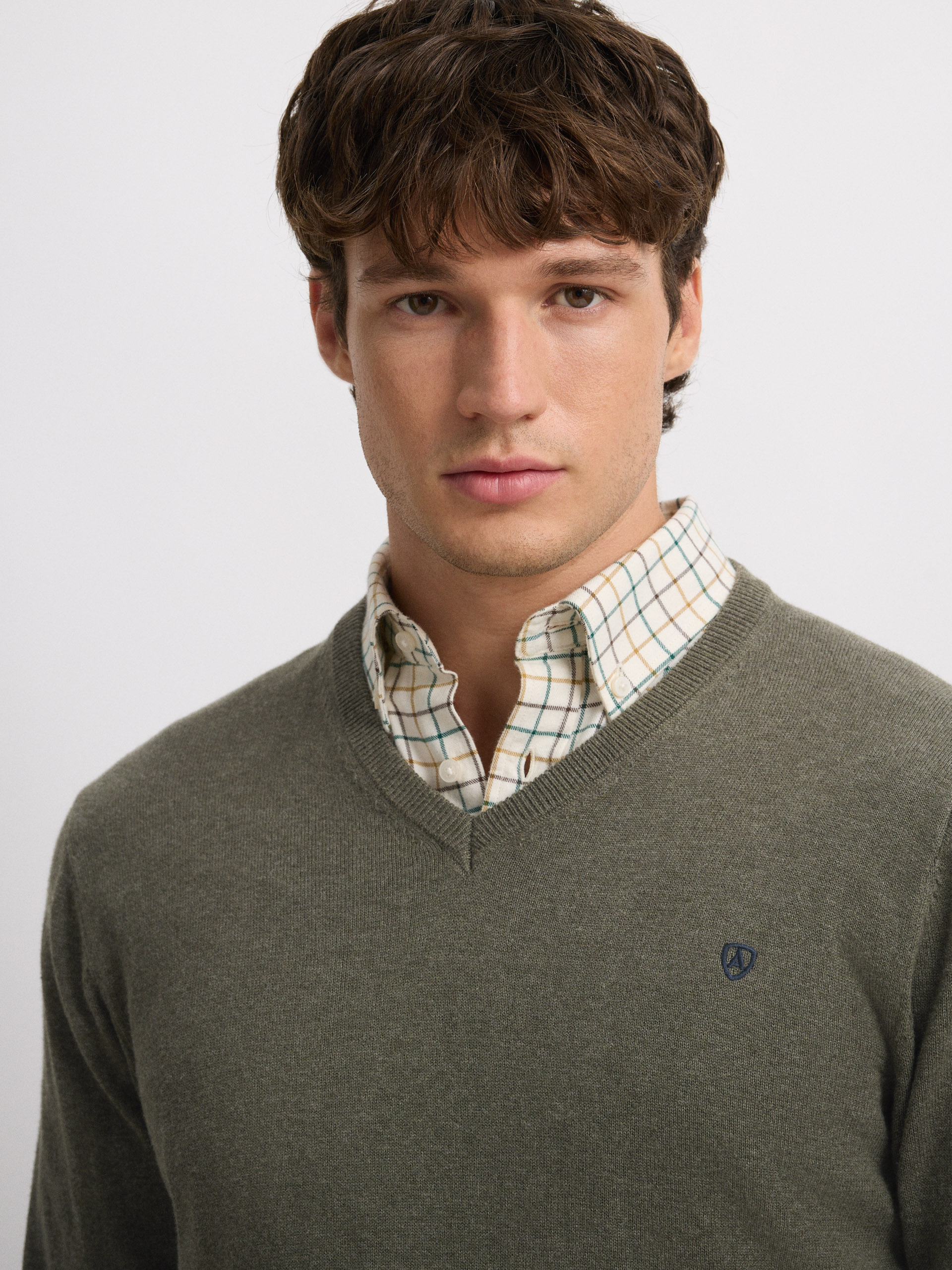 JERSEY V-NECK TRENDY