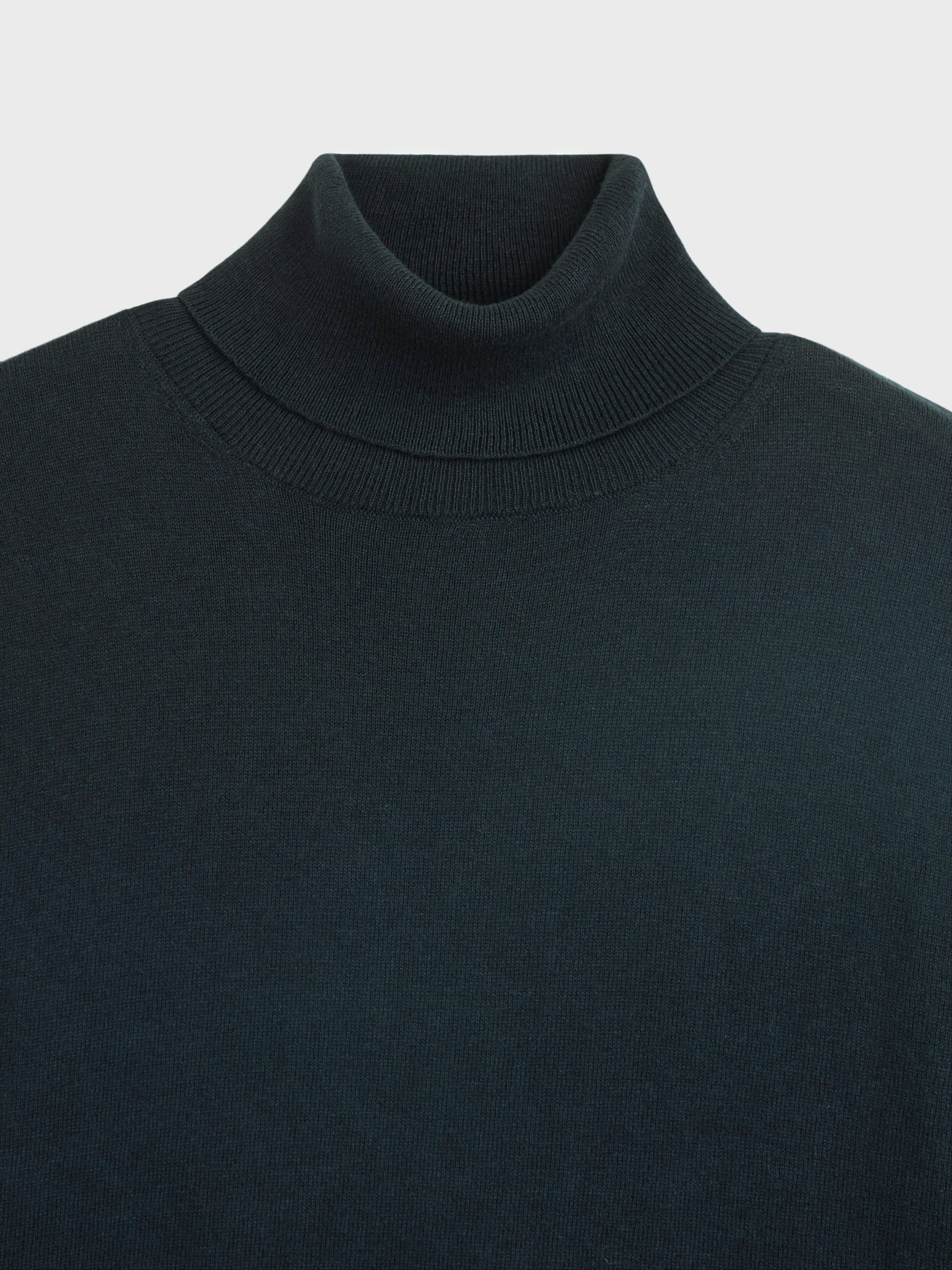 JERSEY ROLL COLLAR