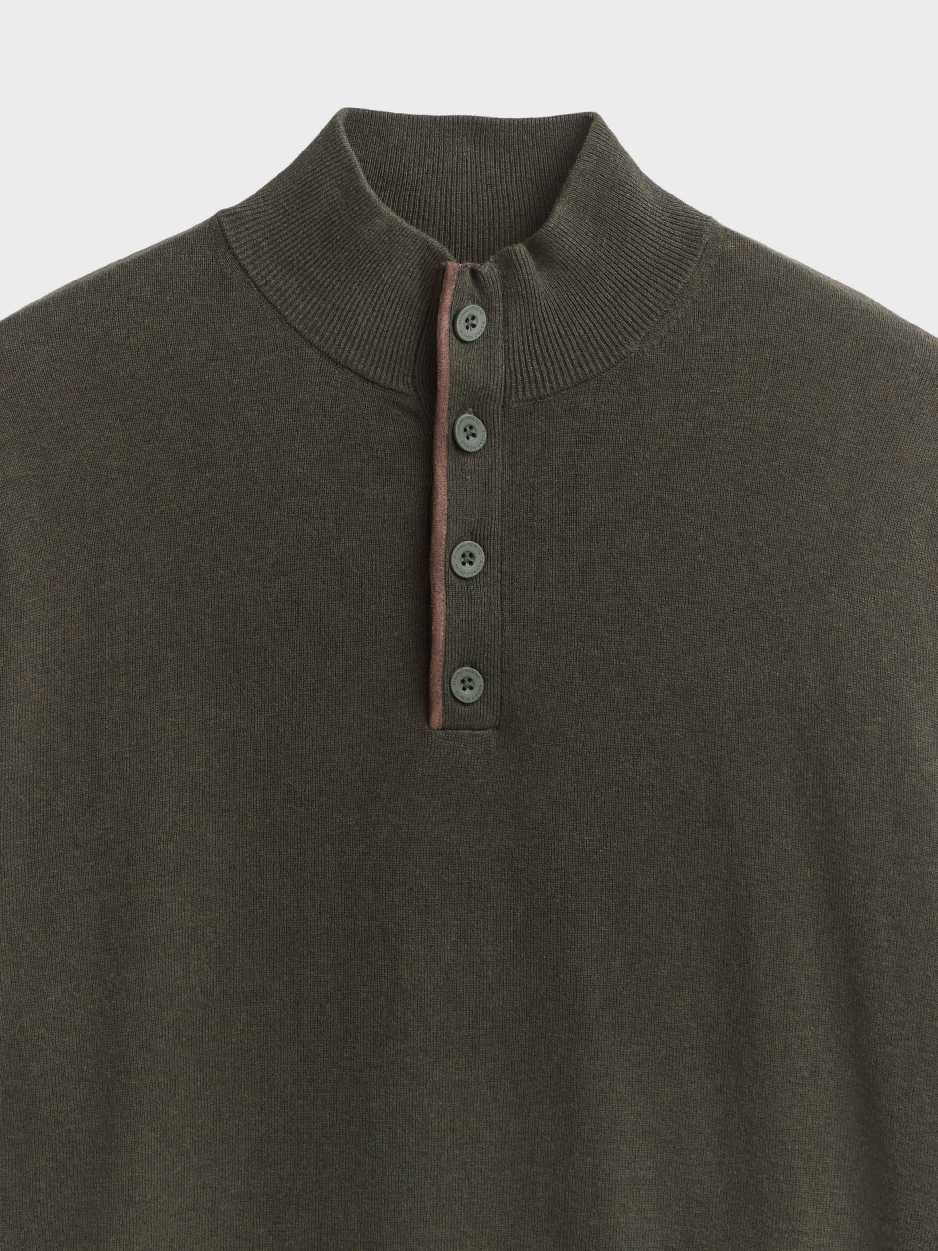 JERSEY BUTTON COLLAR
